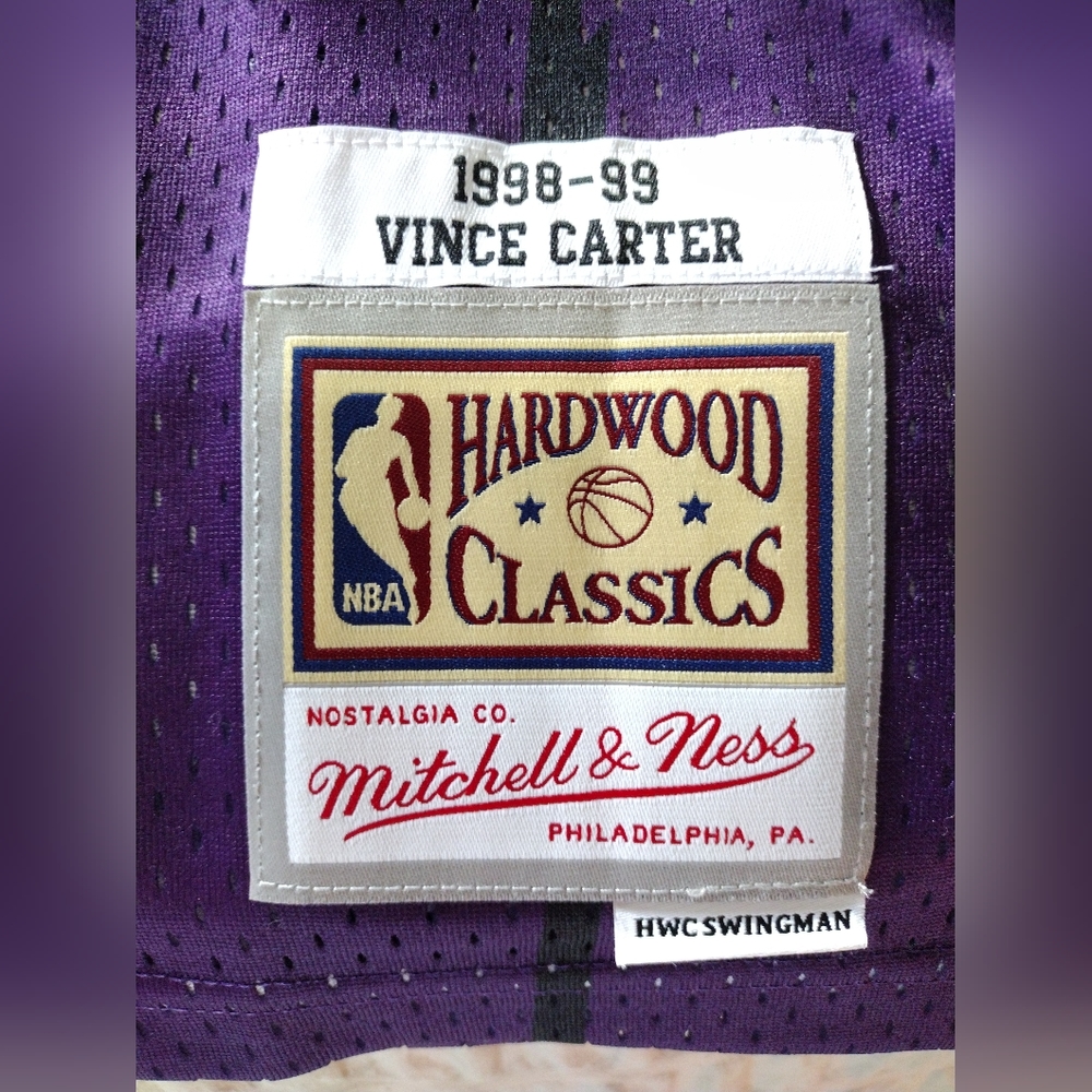 Mitchell & Ness Carter 98-99 Swingman Hardwood Classic NBA road Jersey - Picture 3 of 6